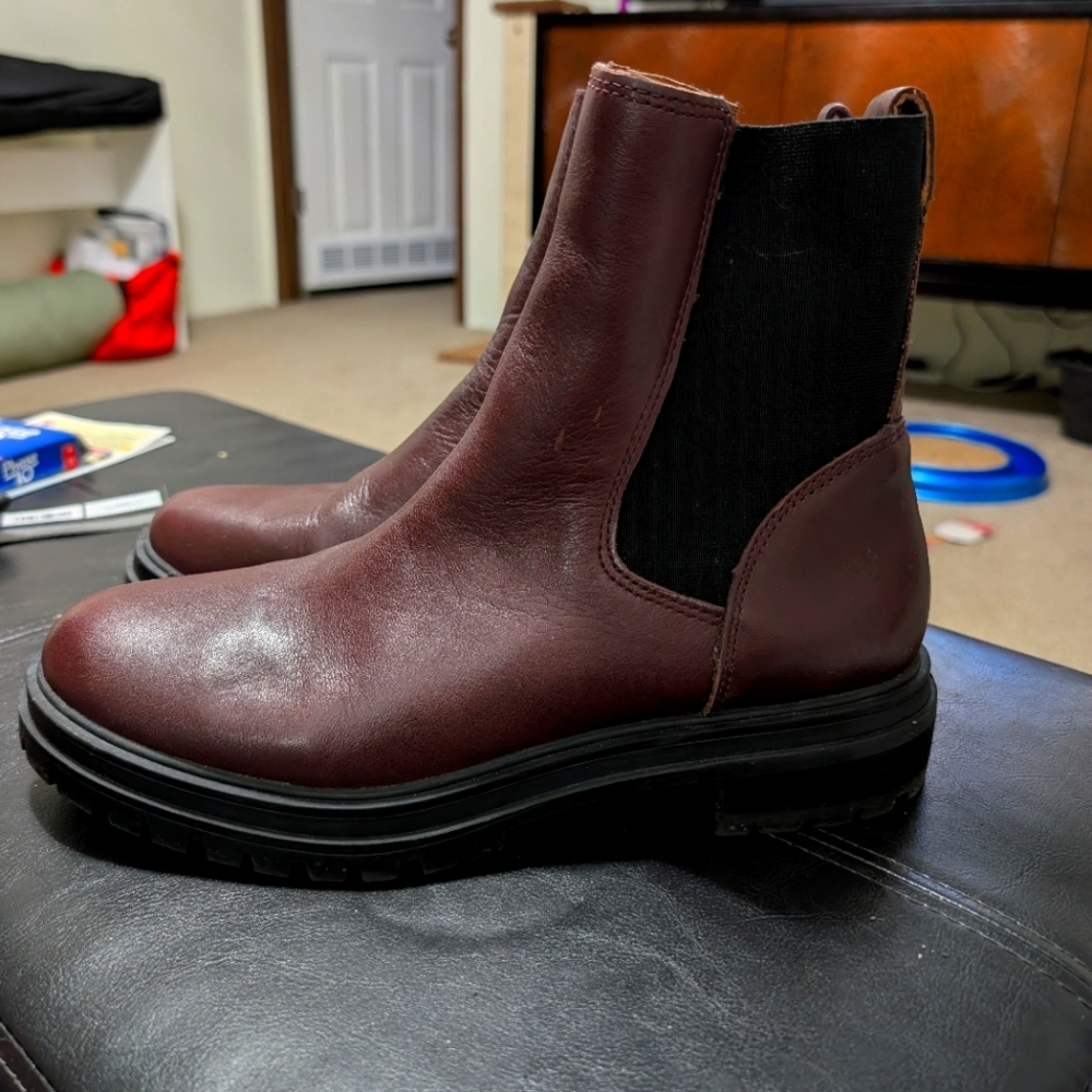 Madewell Burgundy Chelsea Boots EUC